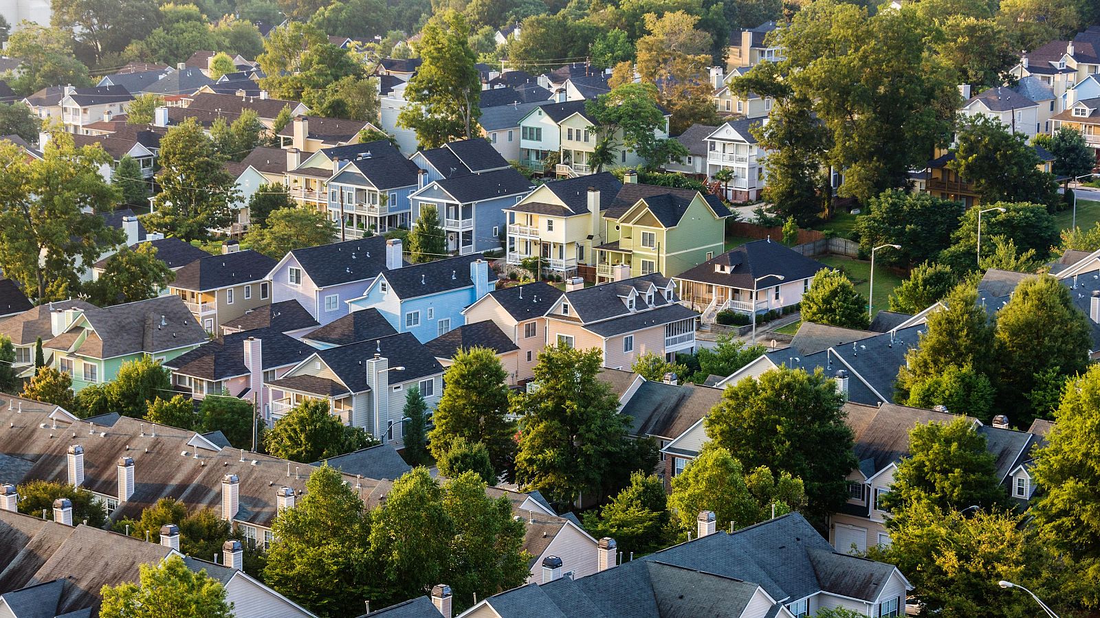 'Golden visa': las inmobiliarias creen que retirarlas perjudicaría al mercado - El mundo en 24 horas | Ver