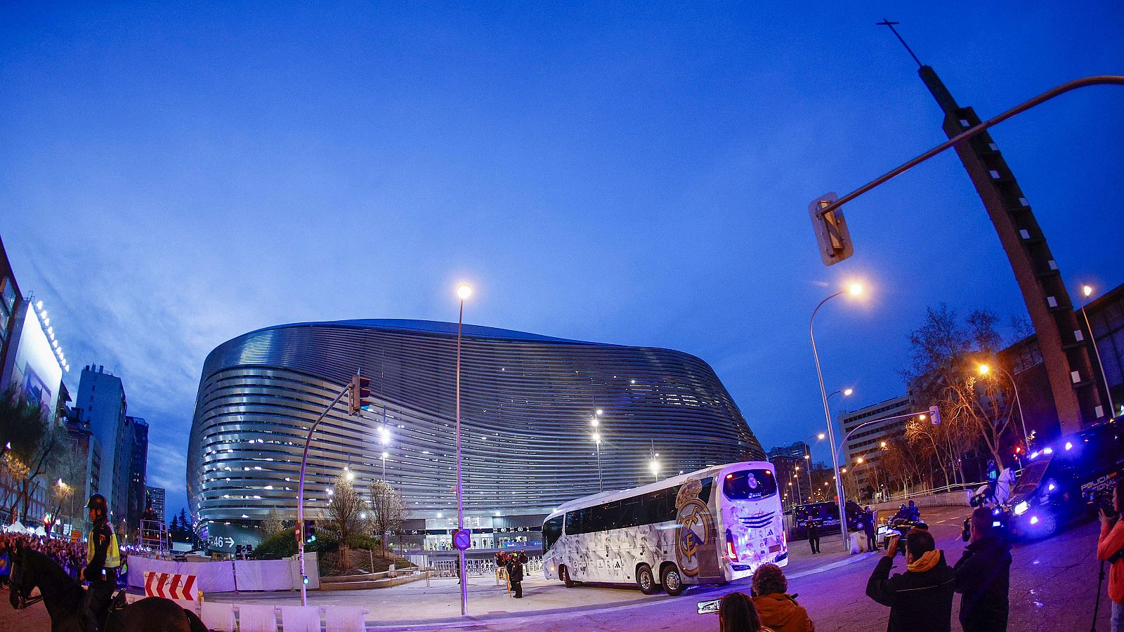 Champions League: el Daesh amenaza los estadios de cuartos - La hora de La 1 | Ver