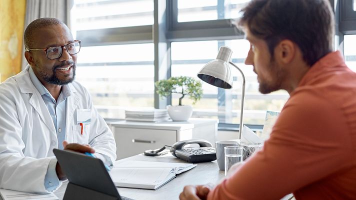 Telediario 1 - Francia plantea una sanción de 5 euros por saltarse una cita médica: ¿esta medida funcionaría en España?