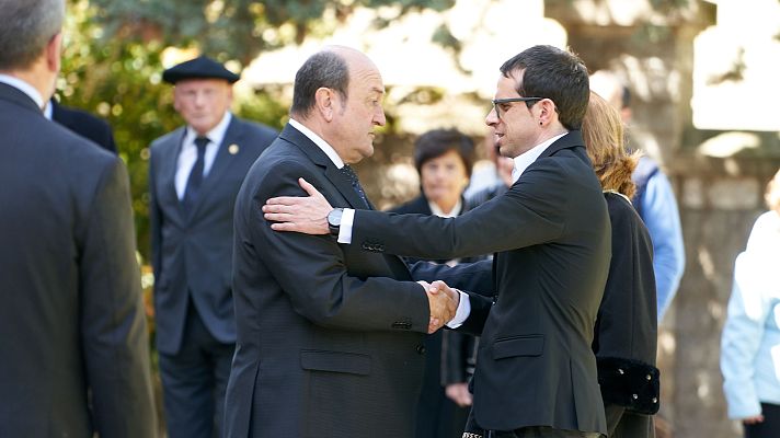 Telediario 1 - El PNV suspende su campaña por el funeral de Ardanza en el día después del debate en RTVE