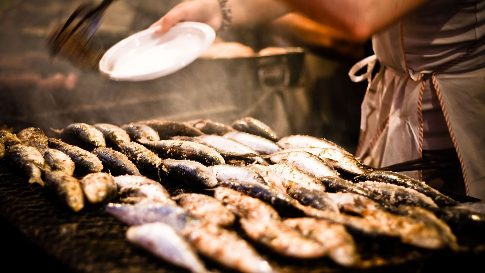 Comer más sardinas y menos carne podría evitar las muertes prematuras