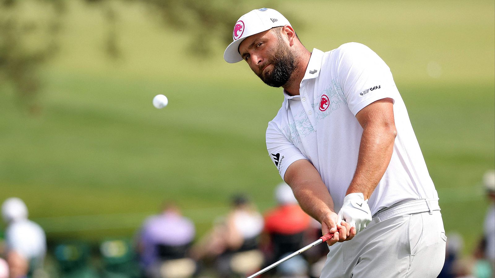 Jon Rahm defiende la chaqueta verde del Master de Augusta | Ver