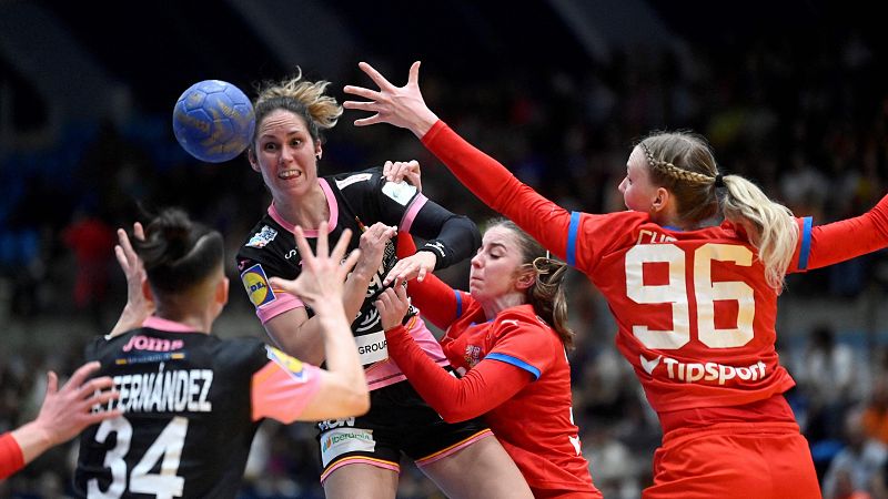 Preolmpico femenino de balonmano | Repblica Checa - Espaa. Resumen