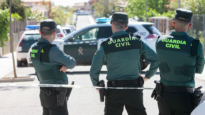 Hallan muertos con signos de violencia a un matrimonio y su hija en el incendio de una vivienda en Chiloeches