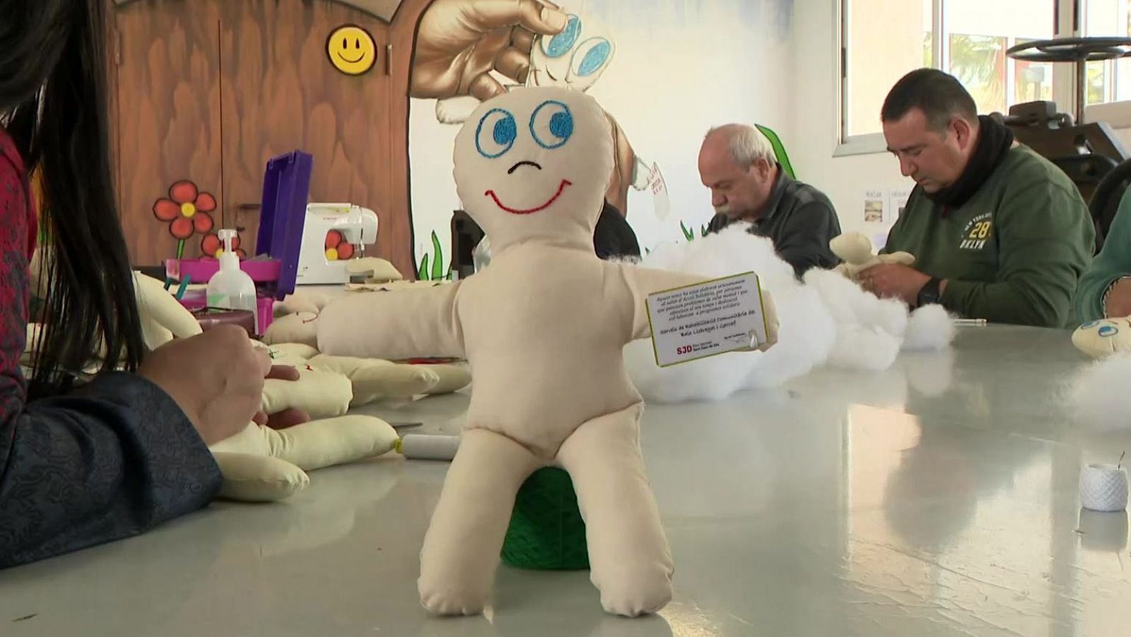 Somnis de Drap, el millor amic dels nens que van a quiròfan - L'Informatiu | Veure