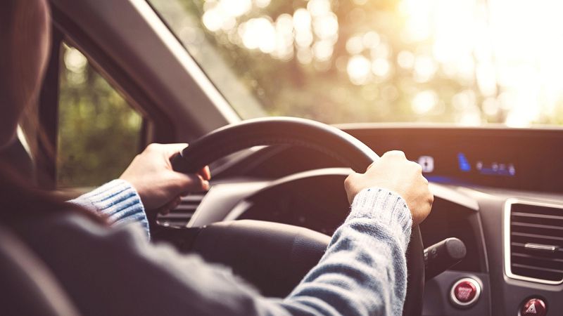 Los sistemas de conducción inteligentes estarán disponibles a partir de julio | Ver