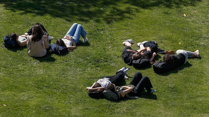 Martes nuboso en el norte y estable en el resto de España