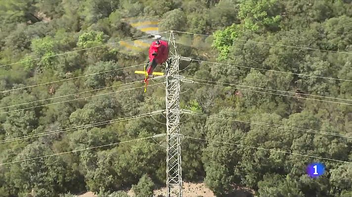 Campanya de prevenció d'incendis amb helicòpters que revisen la xarxa elèctrica