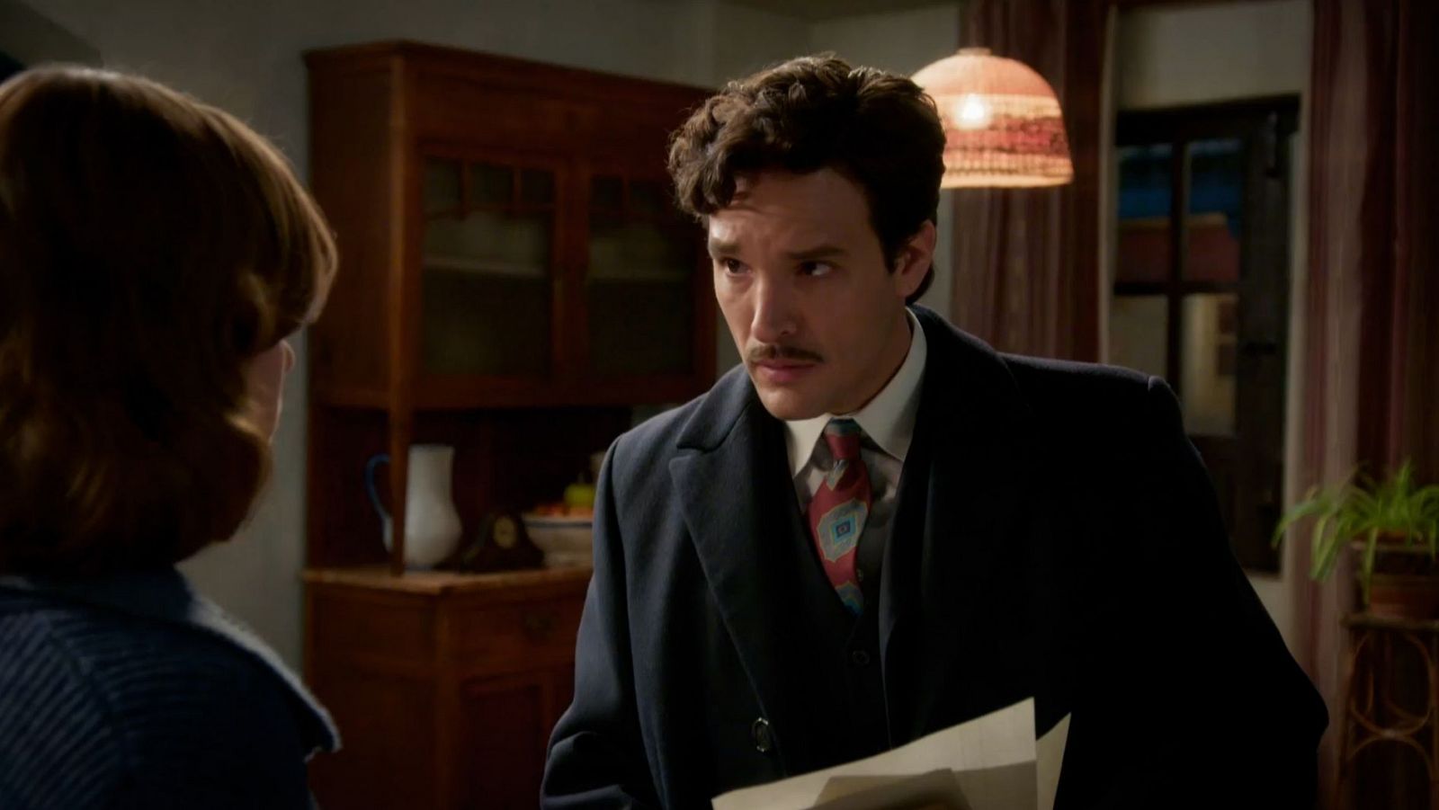 La Moderna: Matilde no confía en Íñigo y rompe su relación con él - Salón de té La Moderna | Ver