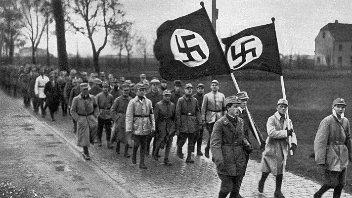 Los secretos sexuales de Hitler - Imagen corporal