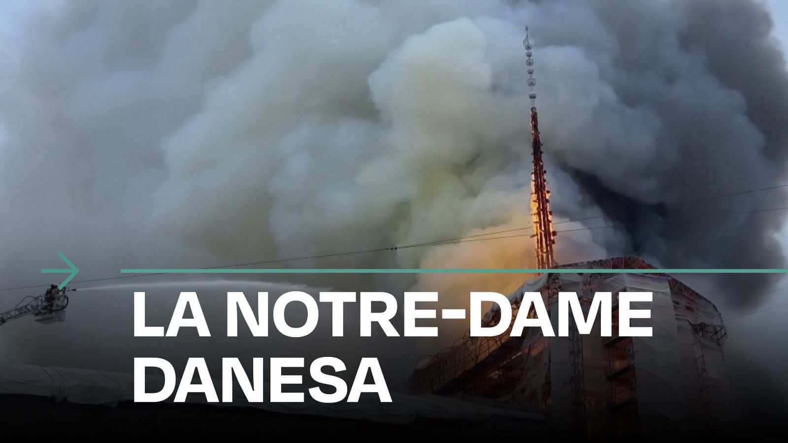 Un incendio devora la icónica bolsa de Copenhague del siglo XVII - Modo Digital | Ver