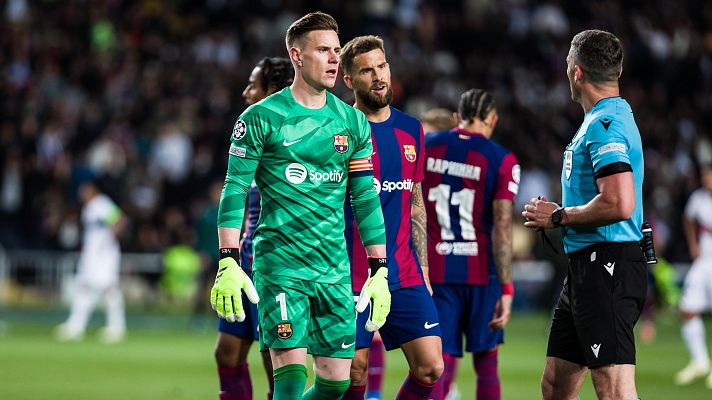 Ter Stegen: "Si pita falta, tiene que expulsar a Araújo"