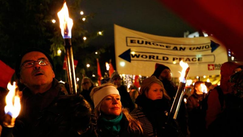 Protesta en Oslo contra el la concesión del Premio Nobel de la Paz a la UE