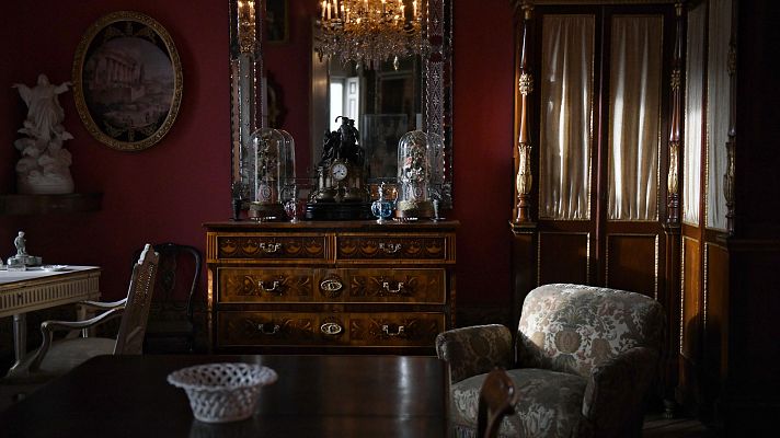 Telediario 1 - La colección de sedas y encajes de los marqueses de Cerralbo se expone por primera vez