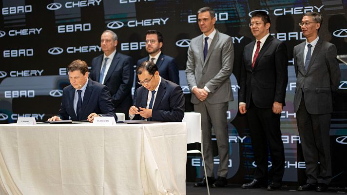 Telediario 1 - Coches eléctricos chinos 'Made In Spain': Chery fabricará en la antigua Nissan de Barcelona