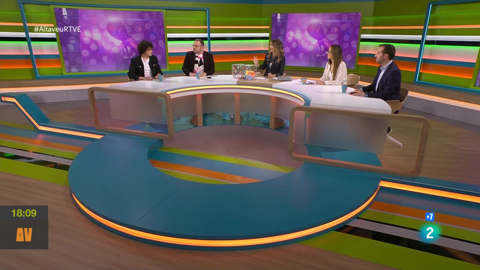 L'altaveu: Germans que volen casar-se, tos irritativa, plaga a Reus i parelles a Eurovisió - L'altaveu | Veure