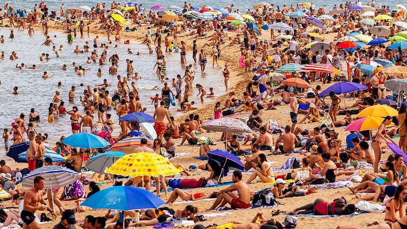 España es el segundo destino turístico mundial pero cada vez más voces se alzan contra el turismo de masas
