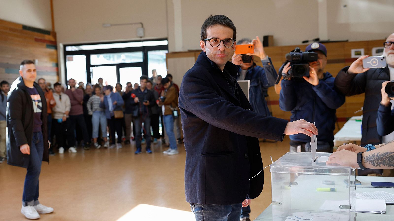 Elecciones vascas 2024: Pello Otxandiano (EH Bildu) vota en Otxandio