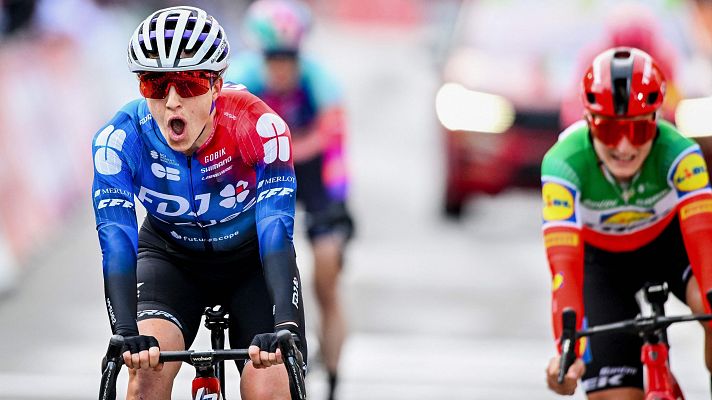 Grace Brown sorprende al sprint a las grandes favoritas en la Lieja-Bastoña-Lieja