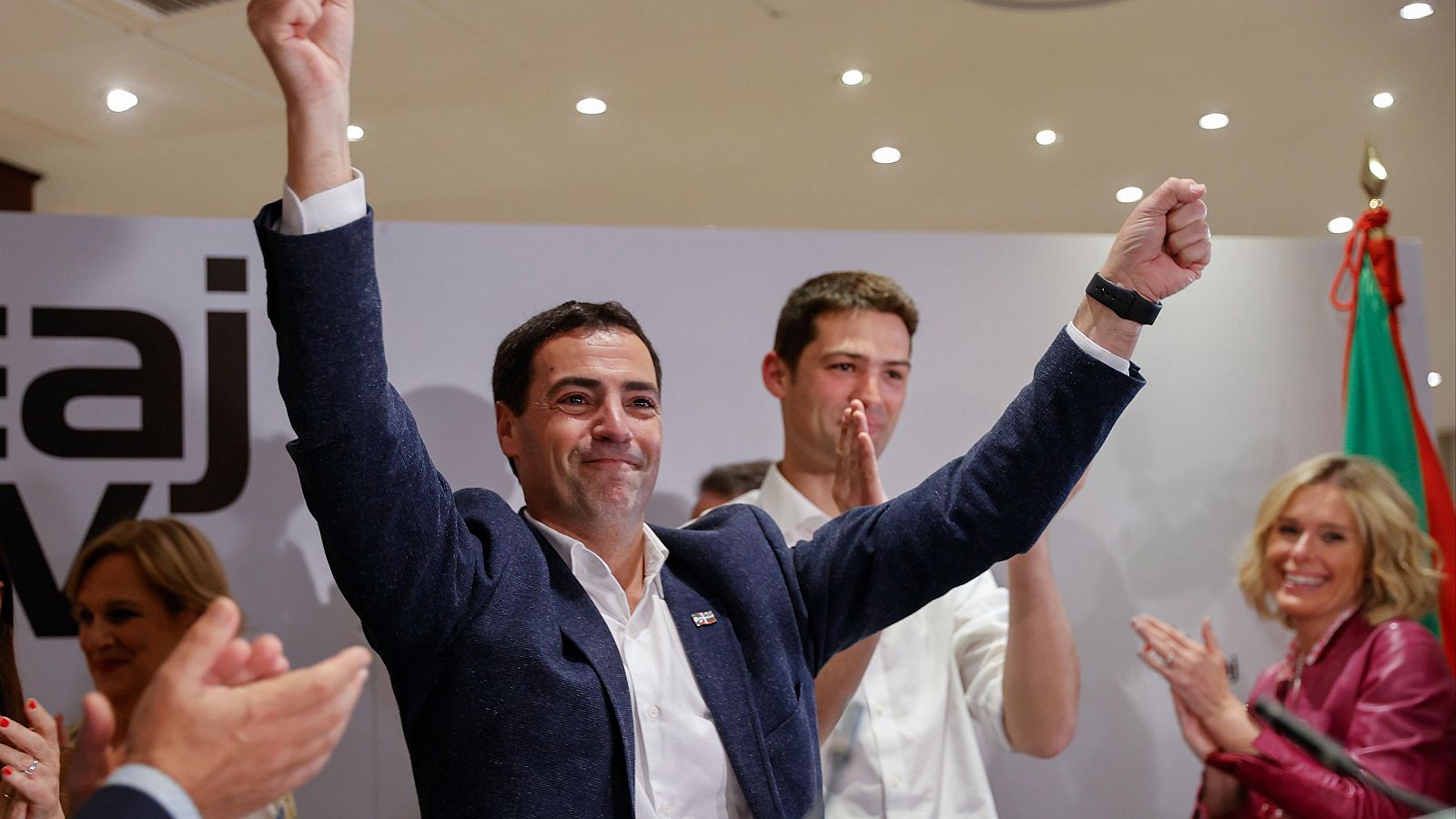 Elecciones vascas | Pradales califica de "redonda" la noche electoral para el PNV - Especiales informativos | Ver