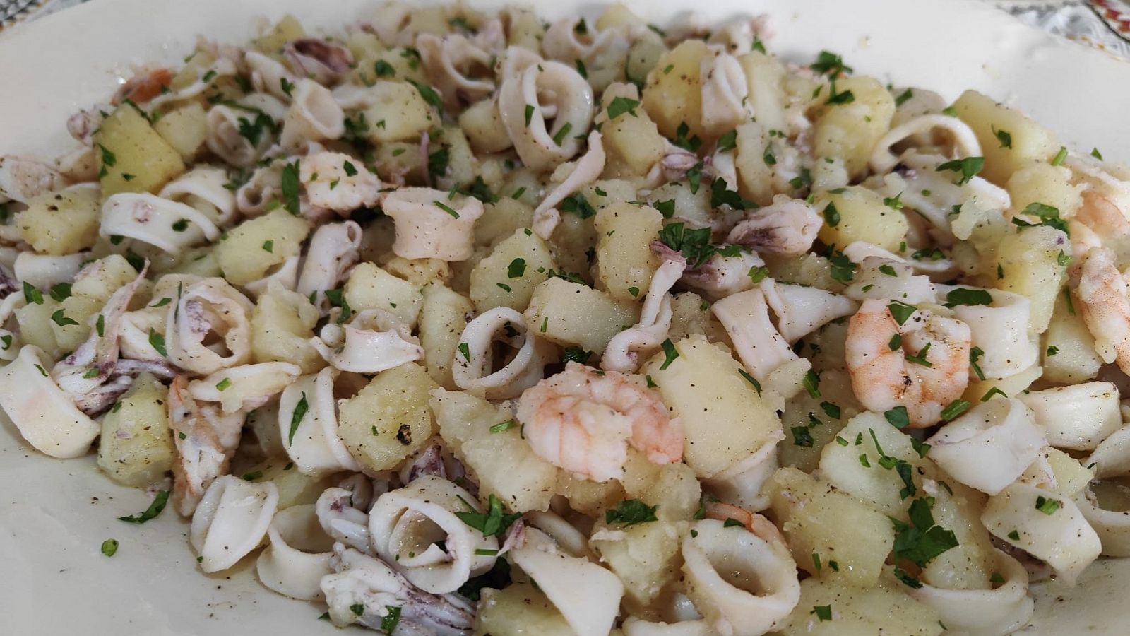 Mañaneros: Receta de ensalada de patata, fácil y paso a paso