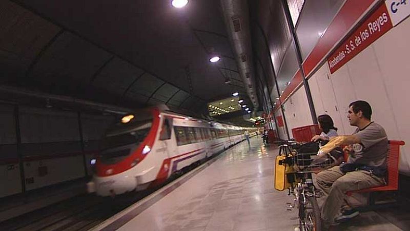 Iberia y Renfe se reúnen para evitar las huelgas convocadas