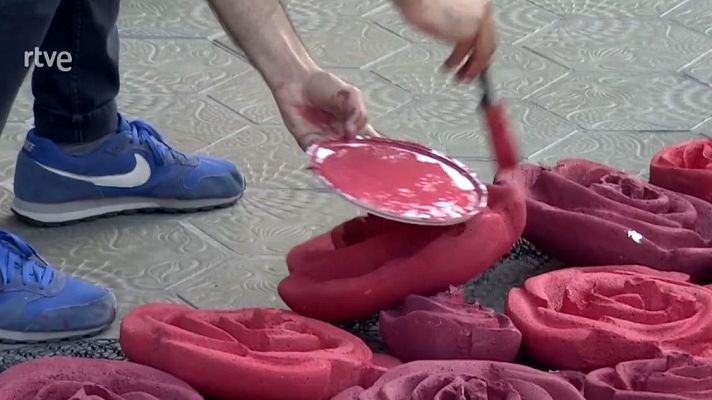  - Com s'engalana la casa Batlló per Sant Jordi