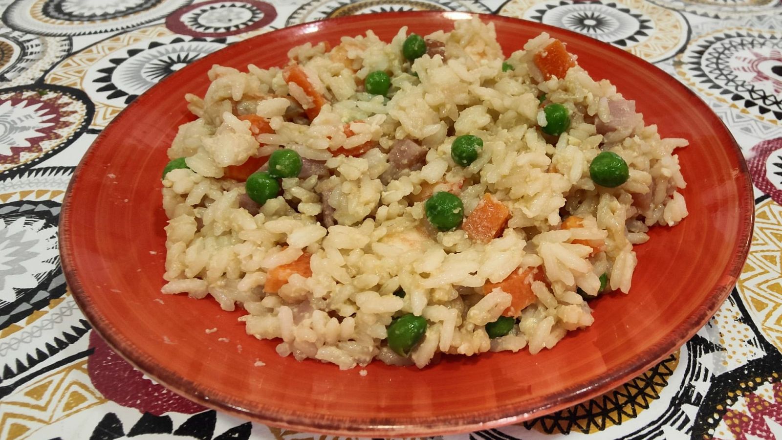 Mañaneros: Receta de arroz tres delicias, fácil y paso a paso | Ver