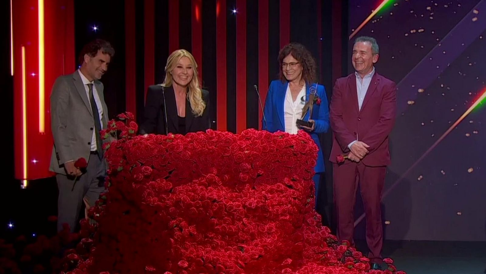 Versión Española, Premi Sant Jordi 2024 a Indústria - Especials en català | Veure