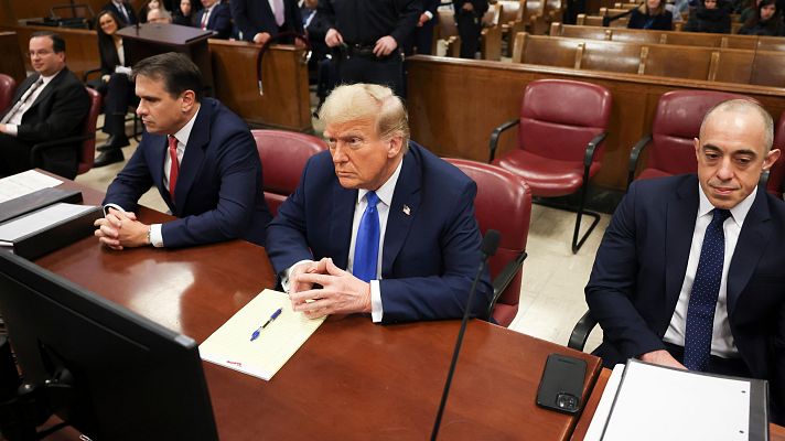 Telediario 1 - La Fiscalía defiende que Trump conspiró para tapar sus escándalos