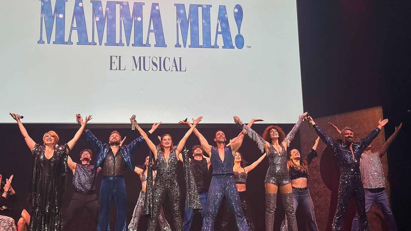 Eurovisión 2024 | El elenco del musical de ABBA canta 'Waterloo' | Ver