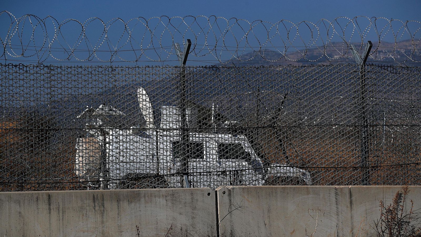 RTVE patrulla la "Línea azul", la frontera entre Líbano e Israel, con soldados de la ONU | Ver