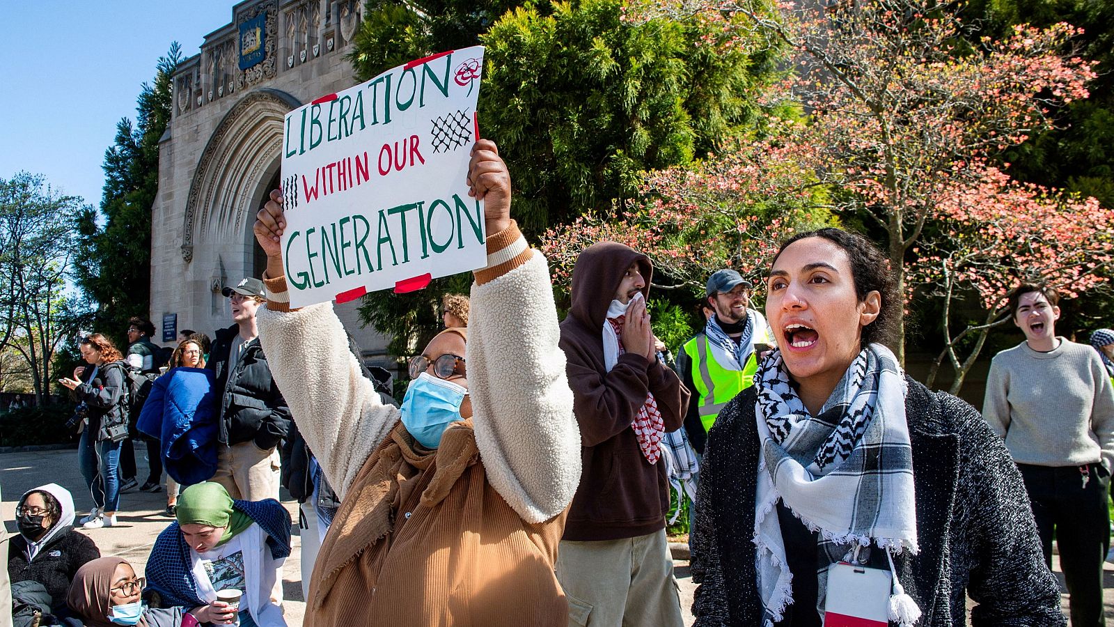 Las protestas propalestinas se extienden por las universidades de EE.UU.