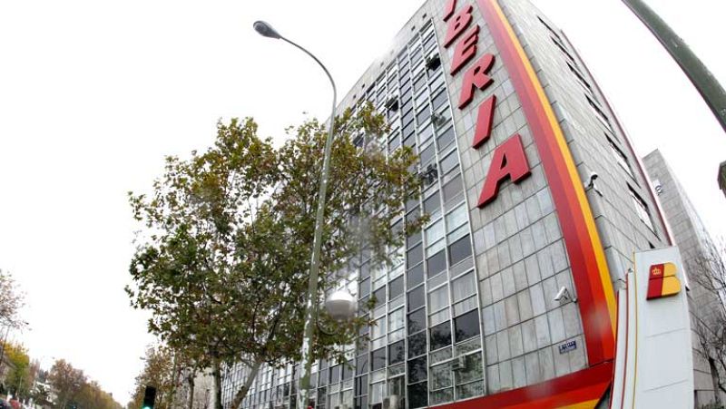 Iberia dice que la desconvocatoria "es un primer paso positivo" y espera "que se sostenga en el tiempo"