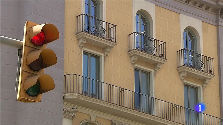 L'Informatiu - El Govern regula els preus del lloguer de temporada i el d’habitacions