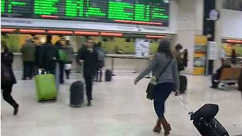 Fomento y sindicatos ferroviarios acercan posturas para desconvocar la huelga