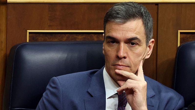 Las tres opciones de Sánchez tras cancelar su agenda para meditar su dimisión | Ver