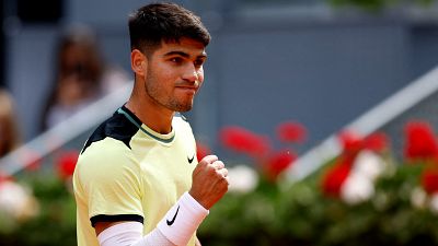 Resumen de los mejores puntos del debut de Carlos Alcaraz en el Mutua Madrid Open