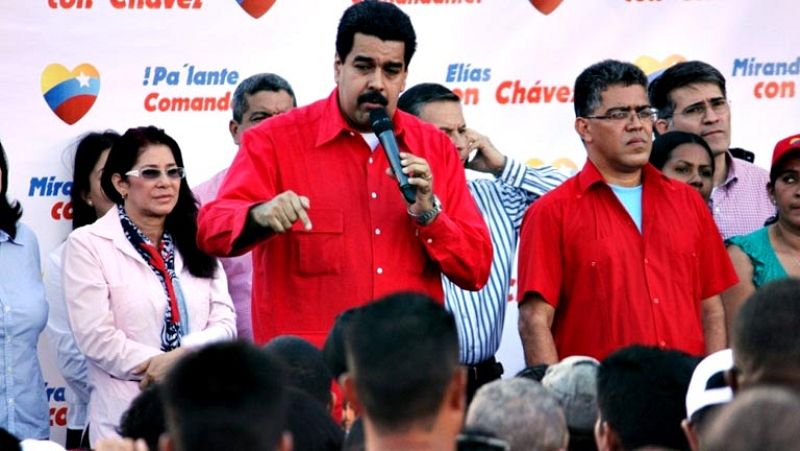 Maduro promete lealtad a Chávez "más allá de esta vida" 