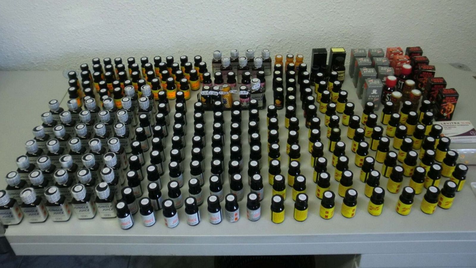 El consumo de 'popper', una tendencia al alza | Ver