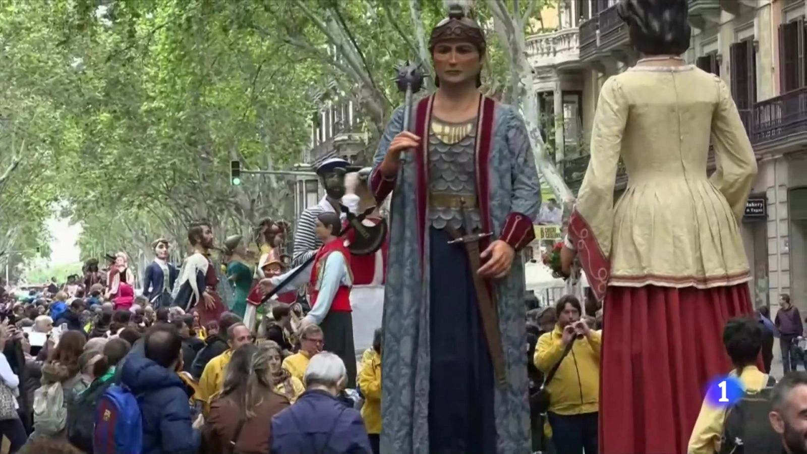 600 gegants desfilen per Barcelona en una celebració èpica