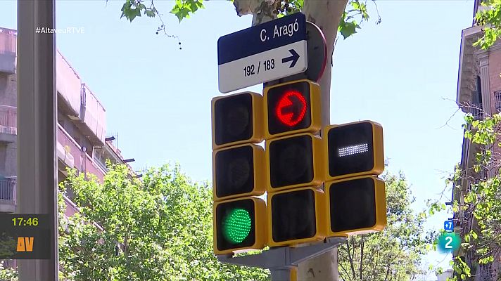 L'altaveu - El semàfor del caos a l'Eixample de Barcelona