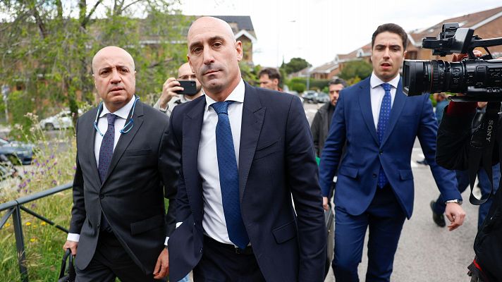 Luis Rubiales defiende su gestión de la RFEF ante la jueza