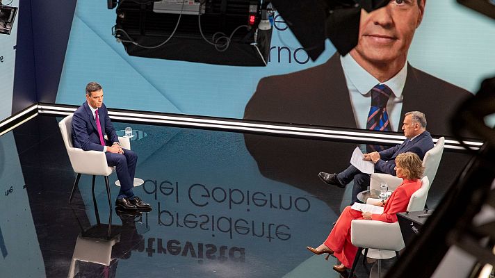 Telediario 2 - Sánchez pone el foco en los "pseudomedios" de comunicación y algunos partidos políticos: "Buscan la destrucción del adversario"