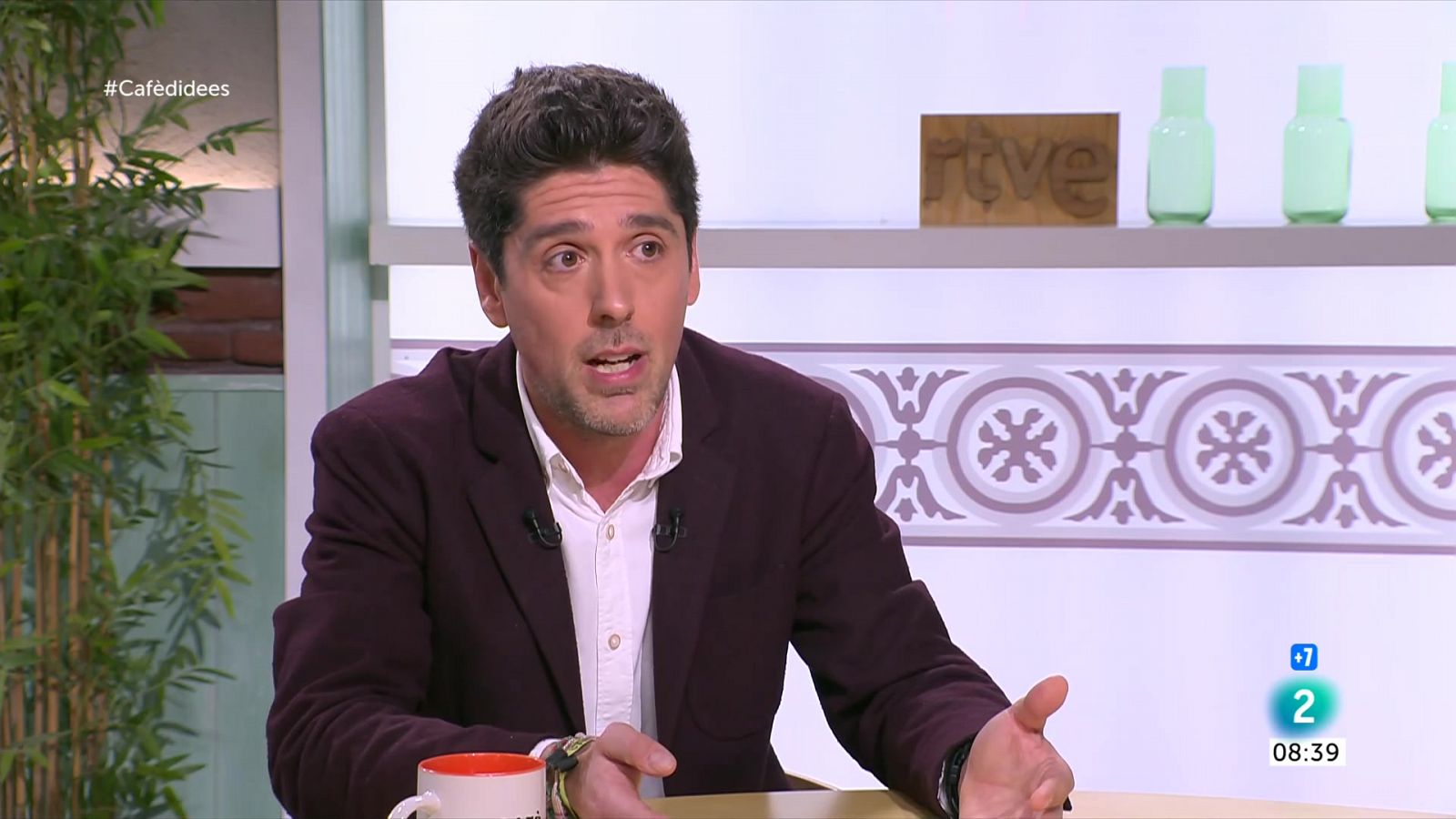 Cid: "La proposta de Puigdemont és la refundació de Convergència" | Ver