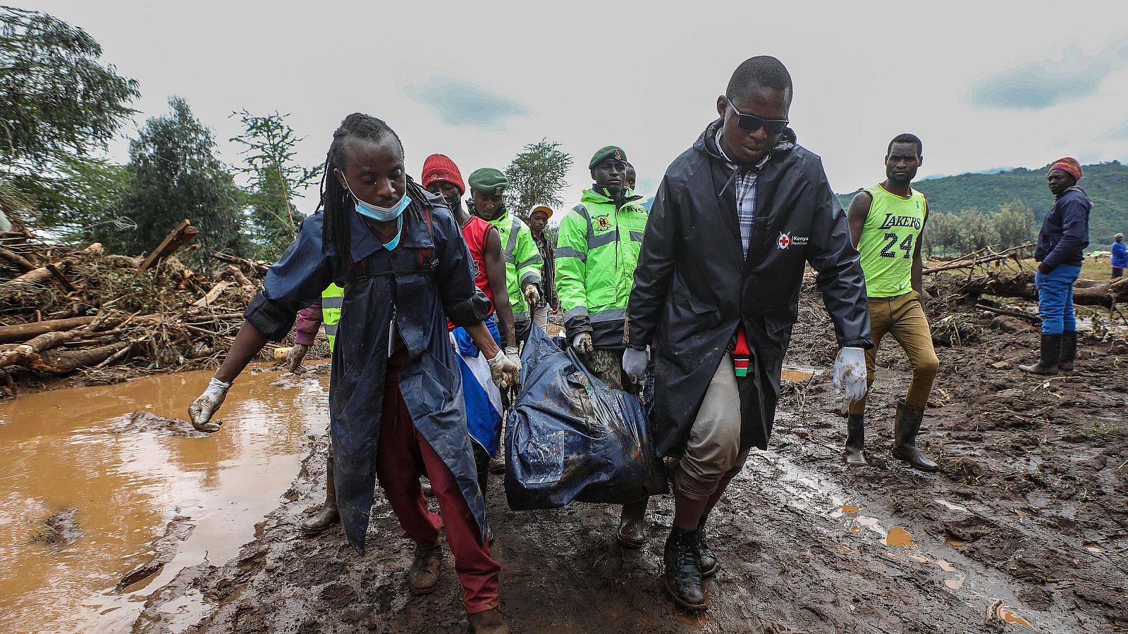 Las fuertes lluvias que azotan Kenia dejan casi 170 muertos