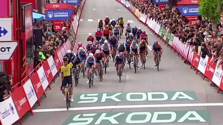 Marianne Vos gana la tercera etapa de La Vuelta