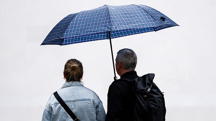 El tiempo - Fuertes lluvias en Cataluña y cielo poco nuboso en el resto del país