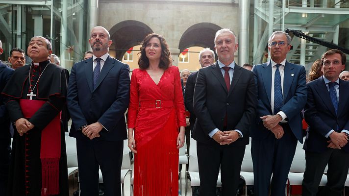 Ayuso reivindica el Dos de Mayo un Madrid en el que "no triunfan las identidades de terruño ni el saberse más"