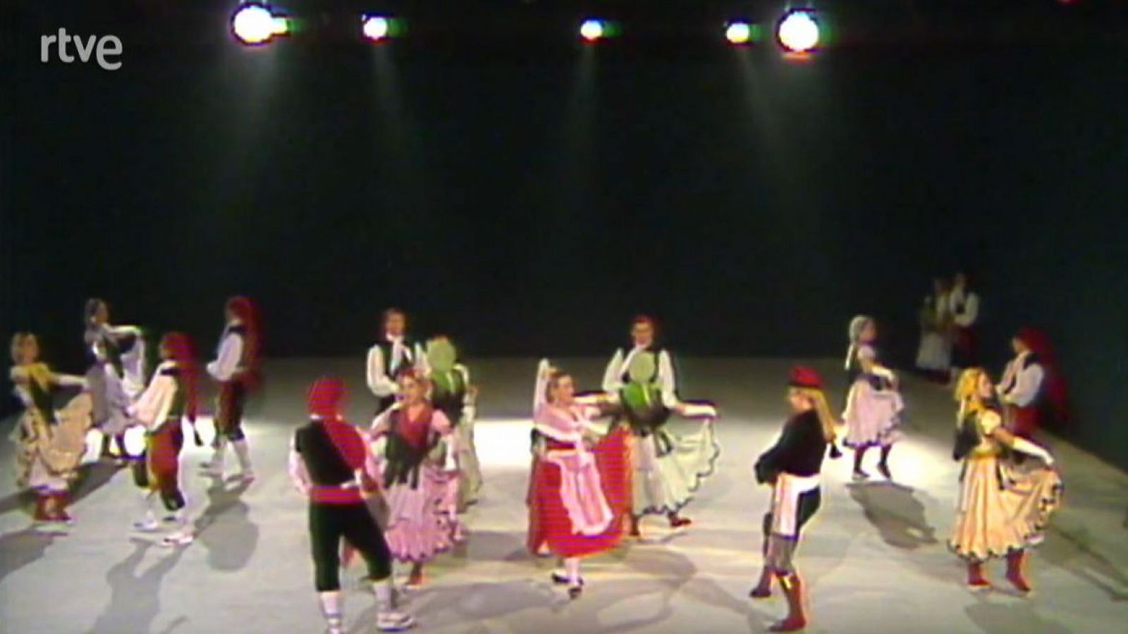 Arxiu TVE Catalunya - Crear i viure: Gent de dansa - Albert Sans - Crear i viure | Veure